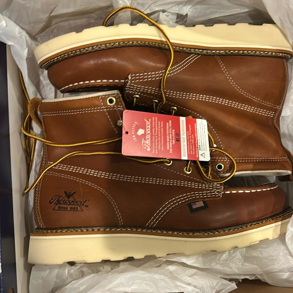 Thorogood boots brand new fit size men’s 10 1/2